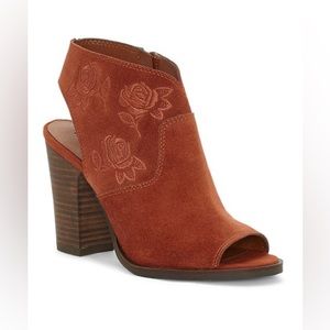 LUCKY BRAND | Red Oak Listana Suede Booties | Size 8